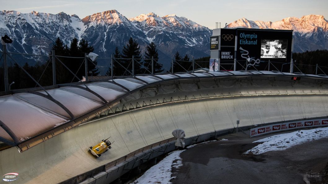 Filipszki/Kwofie im Innsbrucker Eiskanal    Bild: IBSF