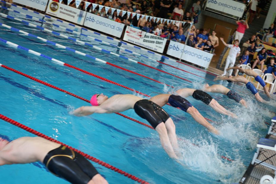 Start 100m Rücken    Foto: S. Sonnenschein