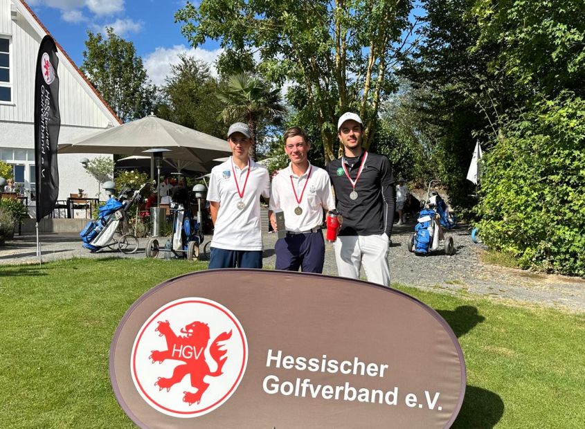 Meister der Jungen: Moritz Küls, Maximilian Schalk und Leonard Bartsch.    Bild: Christian Otto