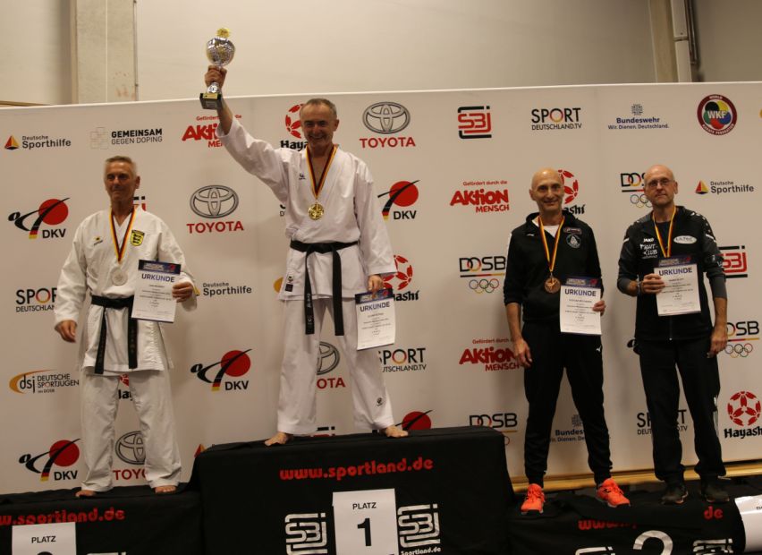 3. Platz links: Stefano Bellingeri, SC Judokan e.V. Frankfurt    Bild: Martina Bier für den HFK