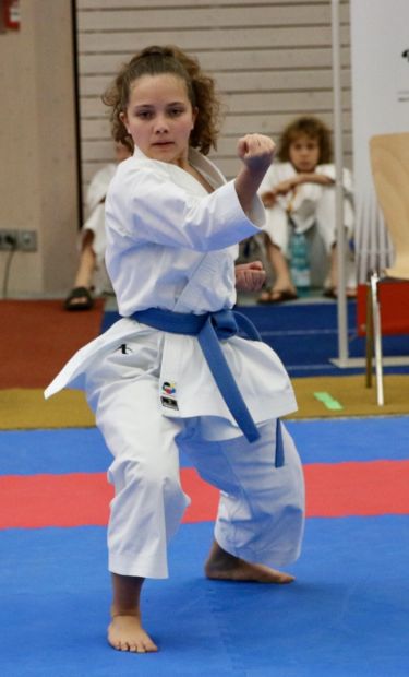 Kata Nachwuchsathletin Dana Baghdijan vom SC Judokan e.V. Frankfurt    Bild: Martina Bier für den HFK