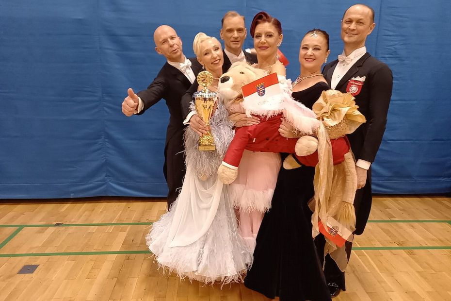 Das Hessische Team (v.l.n.r.: Thomas und Susanne Schmidt, Roland Tines und Heidrun Puskas , Olga und Jürgen Weibert)    Bild: Friedrich Frech