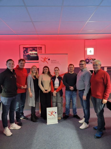 v.l.n.r.: Tim Binstadt (Sportjugend Hessen), Thomas Petzold (Sportkreis), Franziska Müller, Anastassia Kolcak, Jana Markovic, Alexander Kempf, Jörg Wagner & Eugen Kern (beide Sportkreis)    Bild: Sportkreis Offenbach e.V.