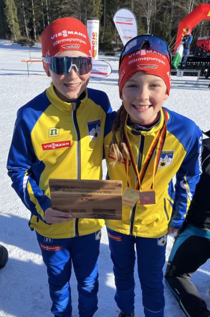 Emily Maus (l.) und Eva Kesper (r.) aus Willingen    Bild: SC Willingen