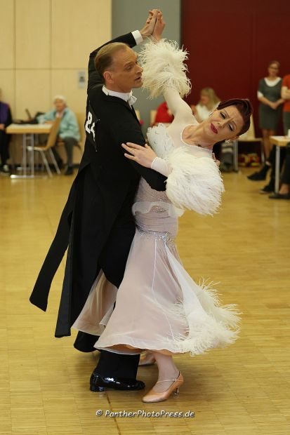 Landesmeister der Masters II S-Standard:  Roland Tines / Heidrun Puskas (TC Der Frankfurter Kreis)    Bild: Robert Panther (PantherPhotoPress.de)